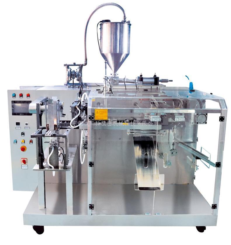 ?自动化液体包装机，自动化程度可谓是妙啊，为大众带来了便利